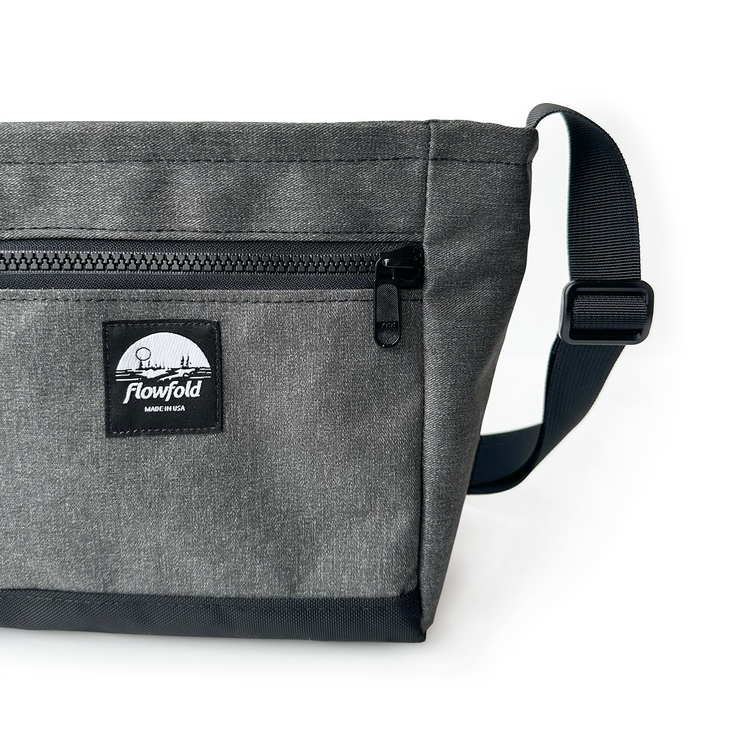 Traverse Crossbody Mini