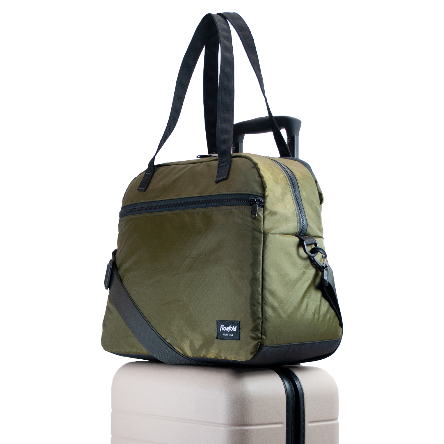 Flowfold Downeast Weekender Bag with Luggage