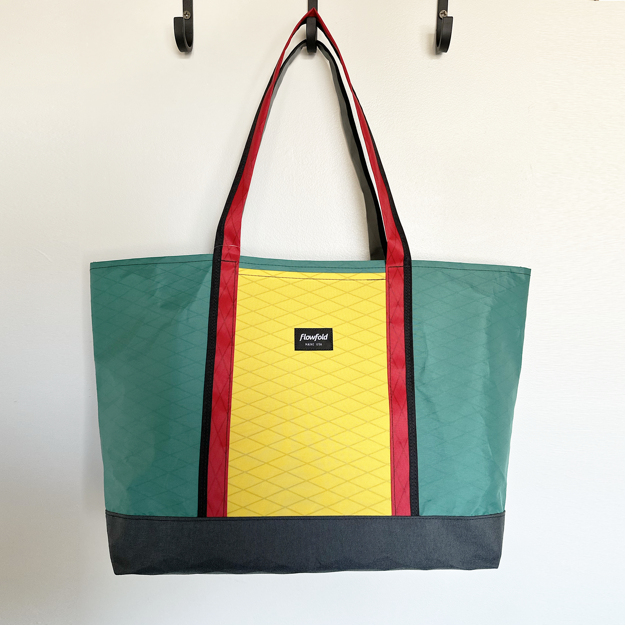 MakersChoice_ToteNo24_front.png