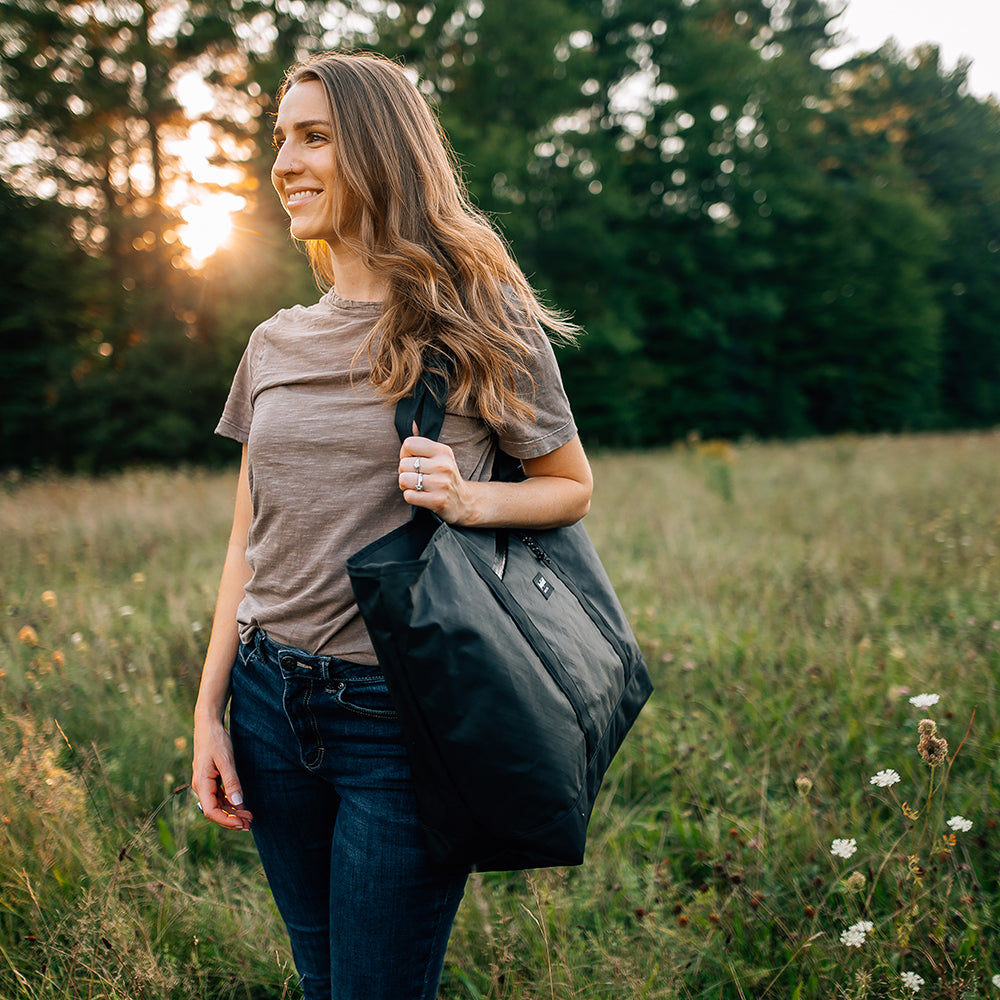 Mammoth Zipper Tote - 29L Tote Bag