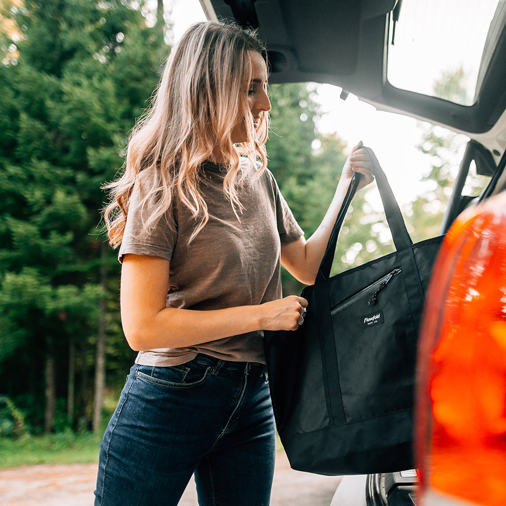 Mammoth Zipper Tote - 29L Tote Bag