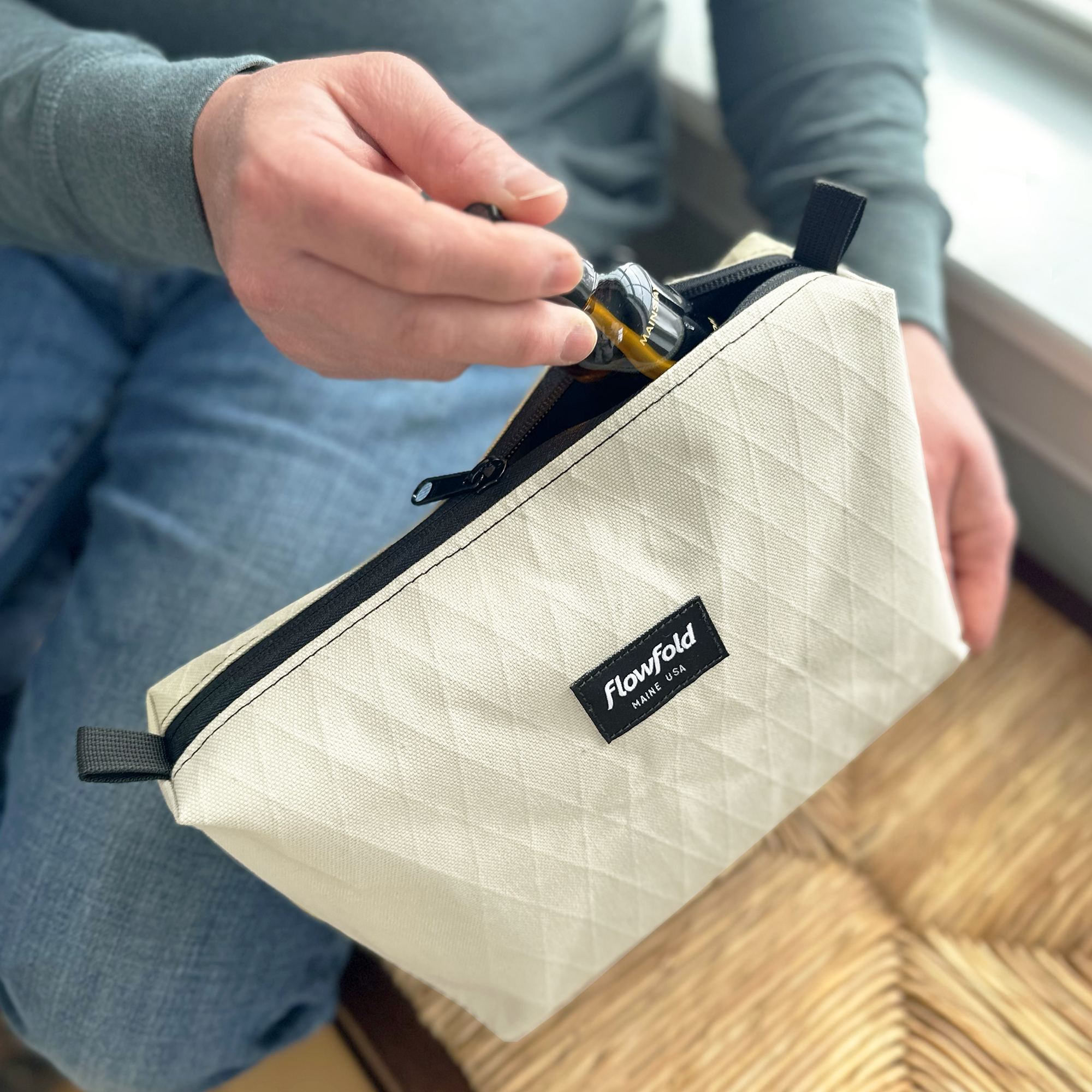 Venture - Gusset Zipper Pouch