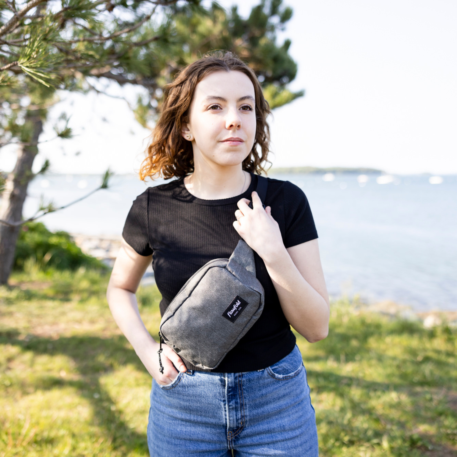 Flowfold-Durable-and-Versatile-Fanny-pack